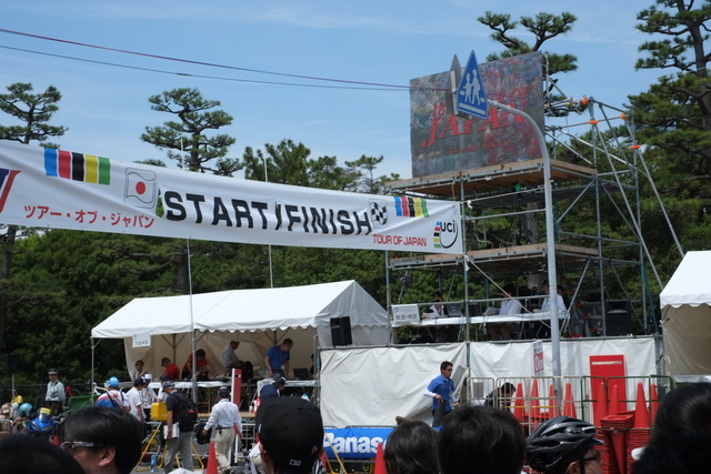 堺で自転車レース　ツアーオブジャパン